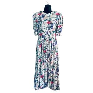 Vintage Expo 80s goes 50s Floral Cottagecore Cotton Dress